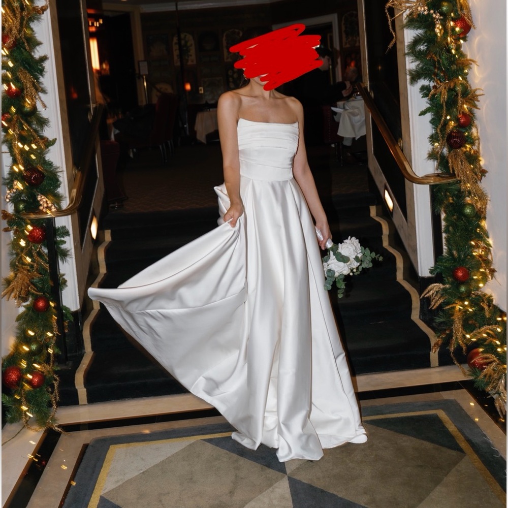 SAU LEE X REVOLVE HEIDI GOWN IN WHITE